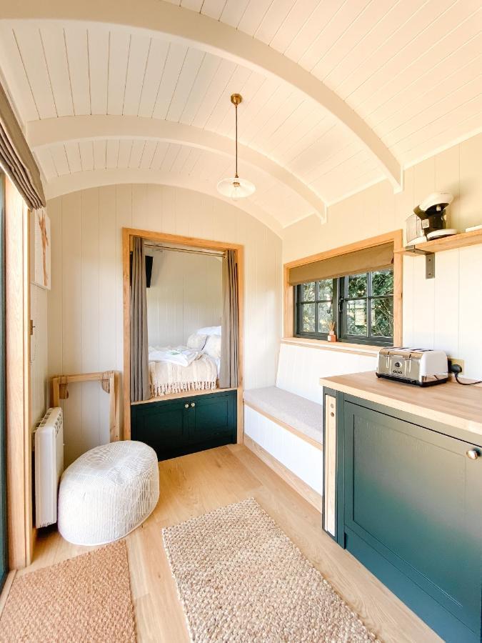 The Rabbit Warren Shepherd Hut Ketton Ngoại thất bức ảnh